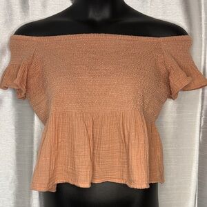 American Eagle Off Shoulder Smocked Peplum Cropped Peach Women’s XL Top